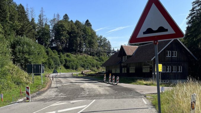 60,4 Millionen Euro für Bildung, Feuerwehr und Straßen im Regierungsbezirk Freiburg 60,4 Millionen Euro für Bildung, Feuerwehr und Straßen im Regierungsbezirk Freiburg