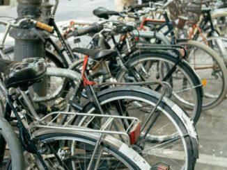 66 neue Fahrradbügel am Freiburger Hauptbahnhof sollen Parkdruck verringern
