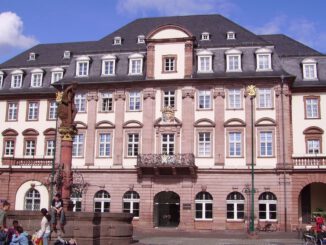 Heidelberger Gemeinderat berät Haushalt 2026 in Sondersitzung